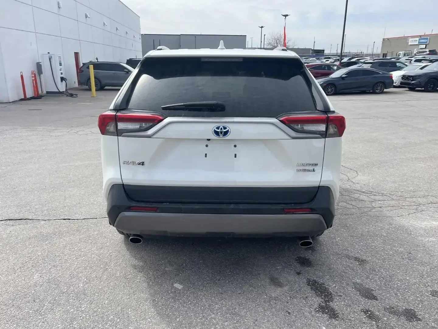 Toyota Rav4 HYBRID LIMITED AWD PANO ПОДГРЕВ ВОЛАН ОБДУХВАНЕ, снимка 5 - Автомобили и джипове - 54193721