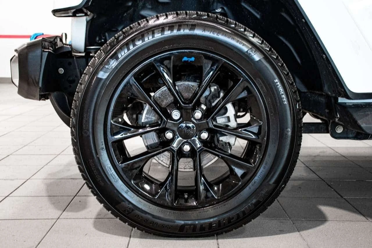 Jeep Wrangler * Unlimited Sahara 4XE * CARFAX * ���� �� �� | Mobile.bg � ����������� 4