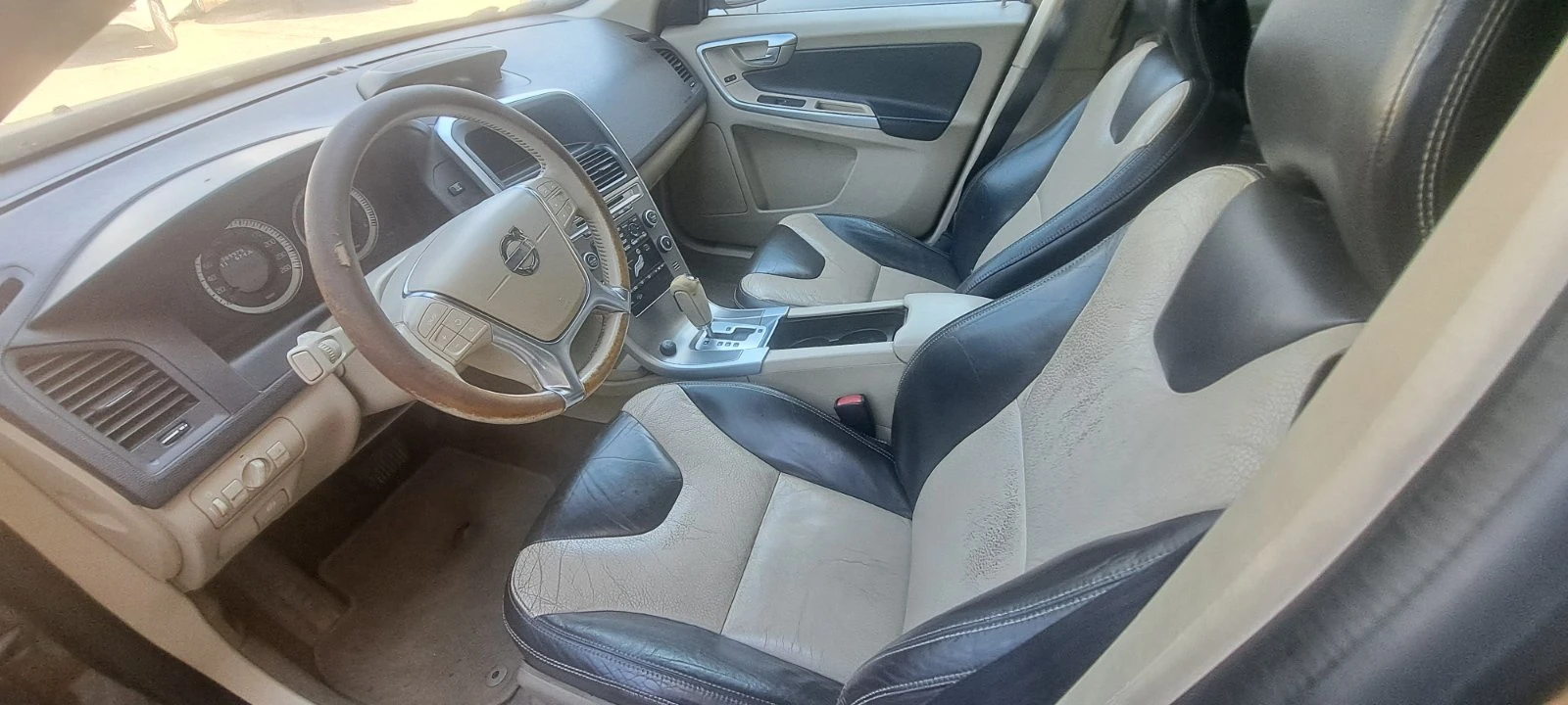 Volvo XC60 2.4 TDI, снимка 6 - Автомобили и джипове - 55569599