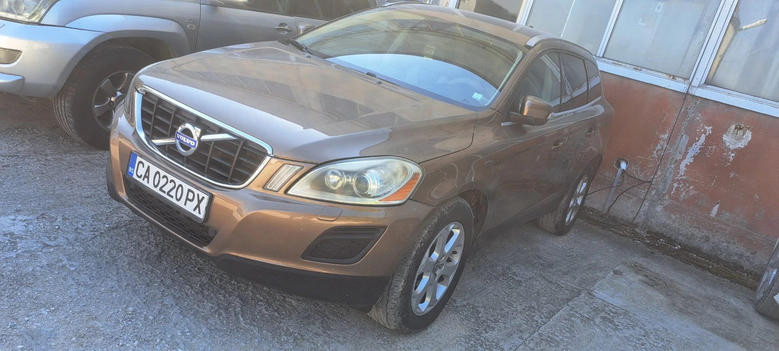 Volvo XC60 2.4 TDI, снимка 2 - Автомобили и джипове - 55569599