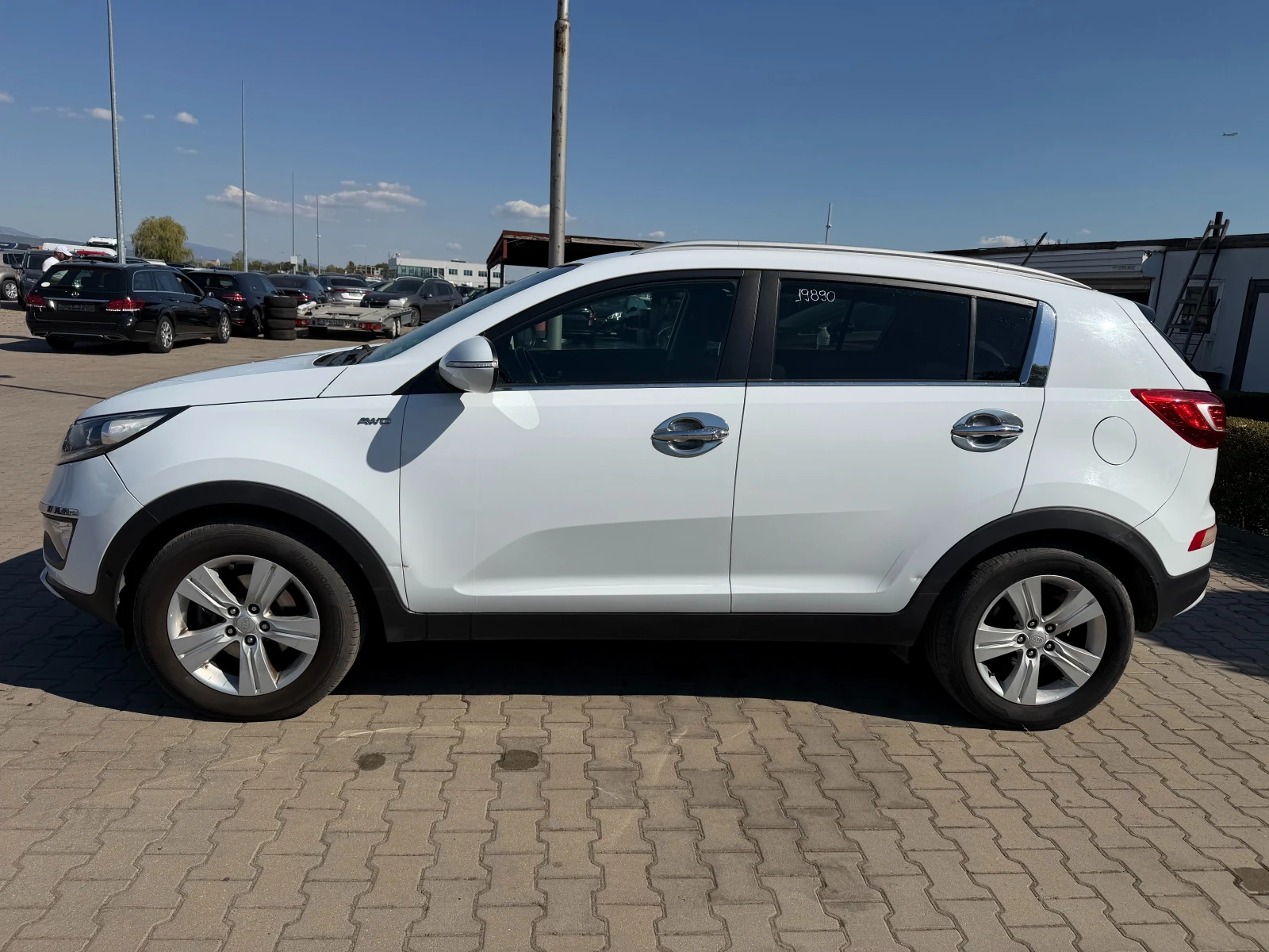 Kia Sportage 2.0CRDI 4WD AVTOMAT/NAVI EURO 5, снимка 9 - Автомобили и джипове - 56165442