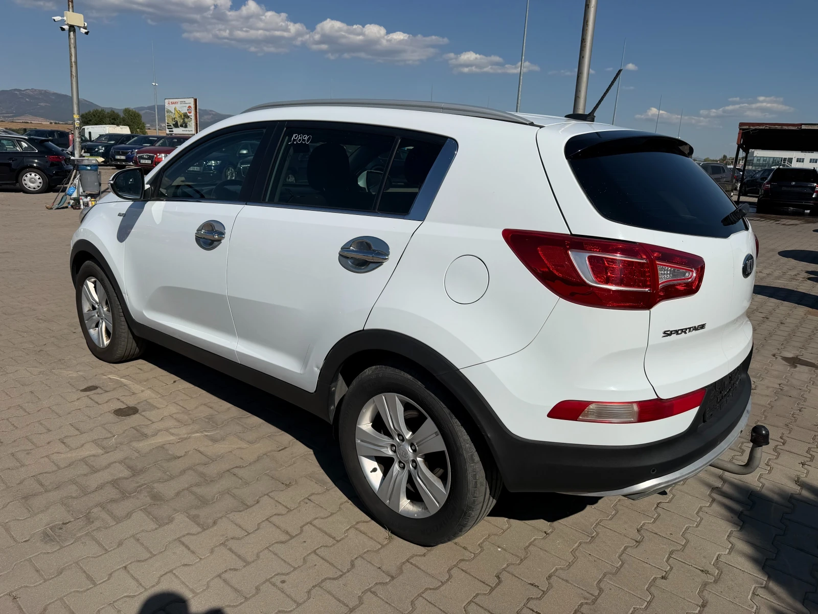 Kia Sportage 2.0CRDI 4WD AVTOMAT/NAVI EURO 5, снимка 8 - Автомобили и джипове - 56165442