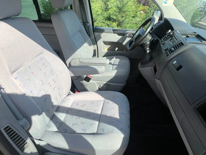 VW Caravelle 2.5TDI 7+ 1, снимка 7 - Бусове и автобуси - 52225012