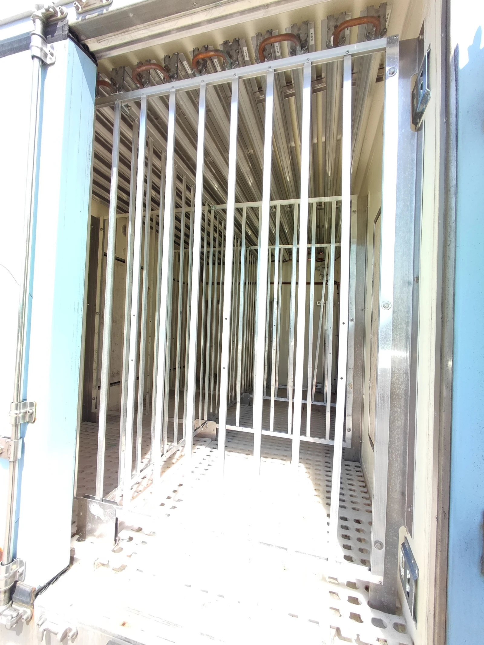 Mercedes-Benz Sprinter фризер - изображение 8