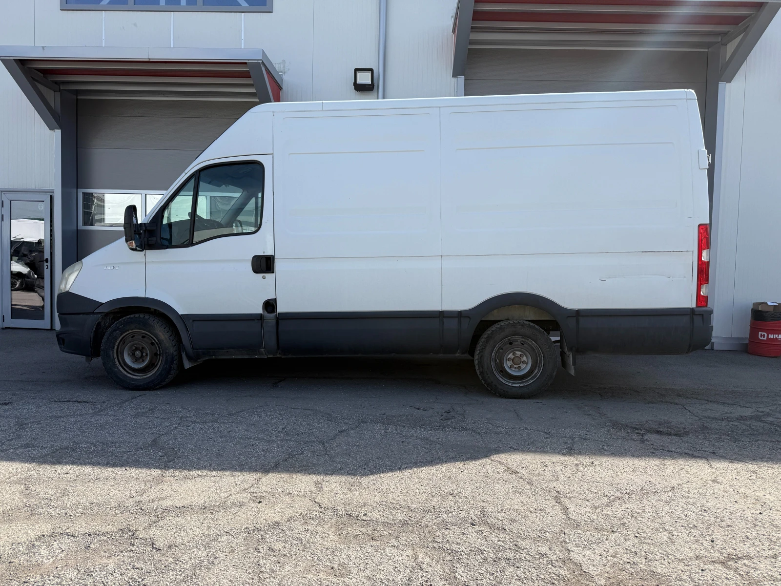 Iveco Daily 2.3 - изображение 2