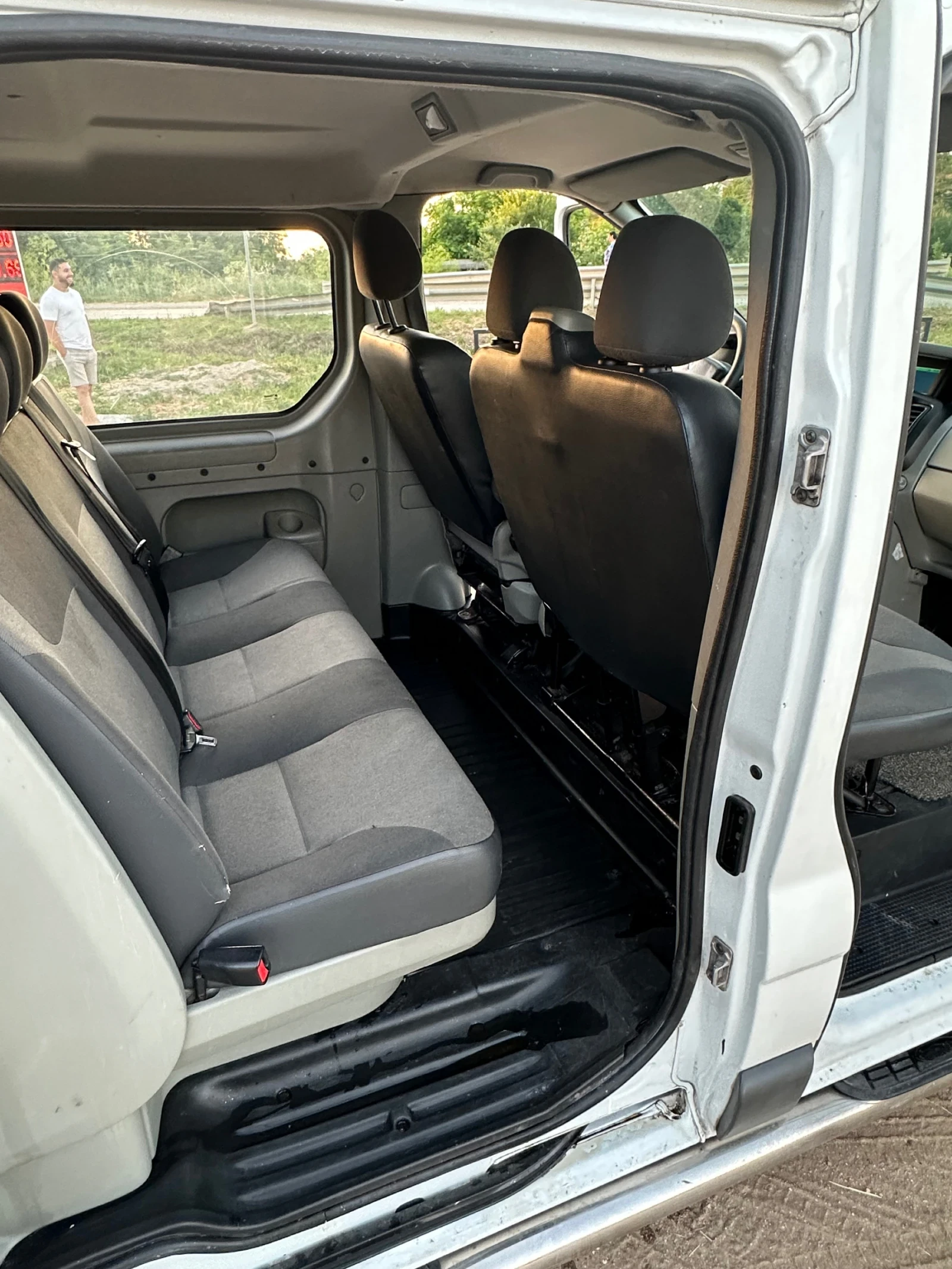 Renault Trafic 2.0 90, снимка 11 - Бусове и автобуси - 55143010