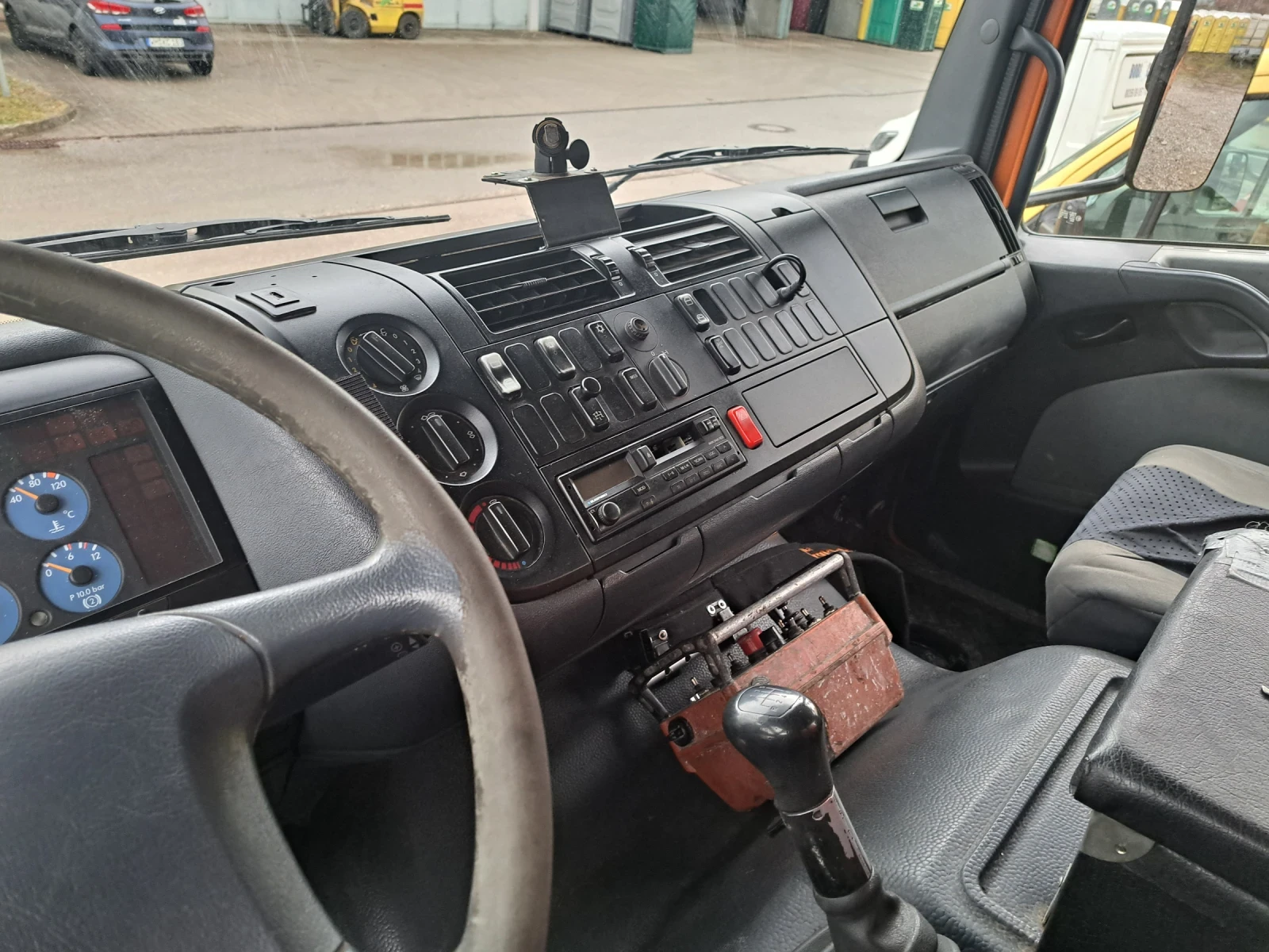 Mercedes-Benz 1827 Вома - изображение 6