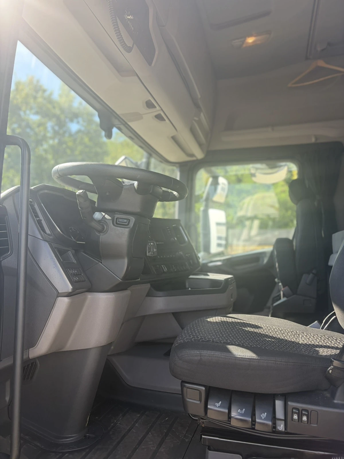 Scania R 450 Влекач, снимка 6 - Камиони - 56096634
