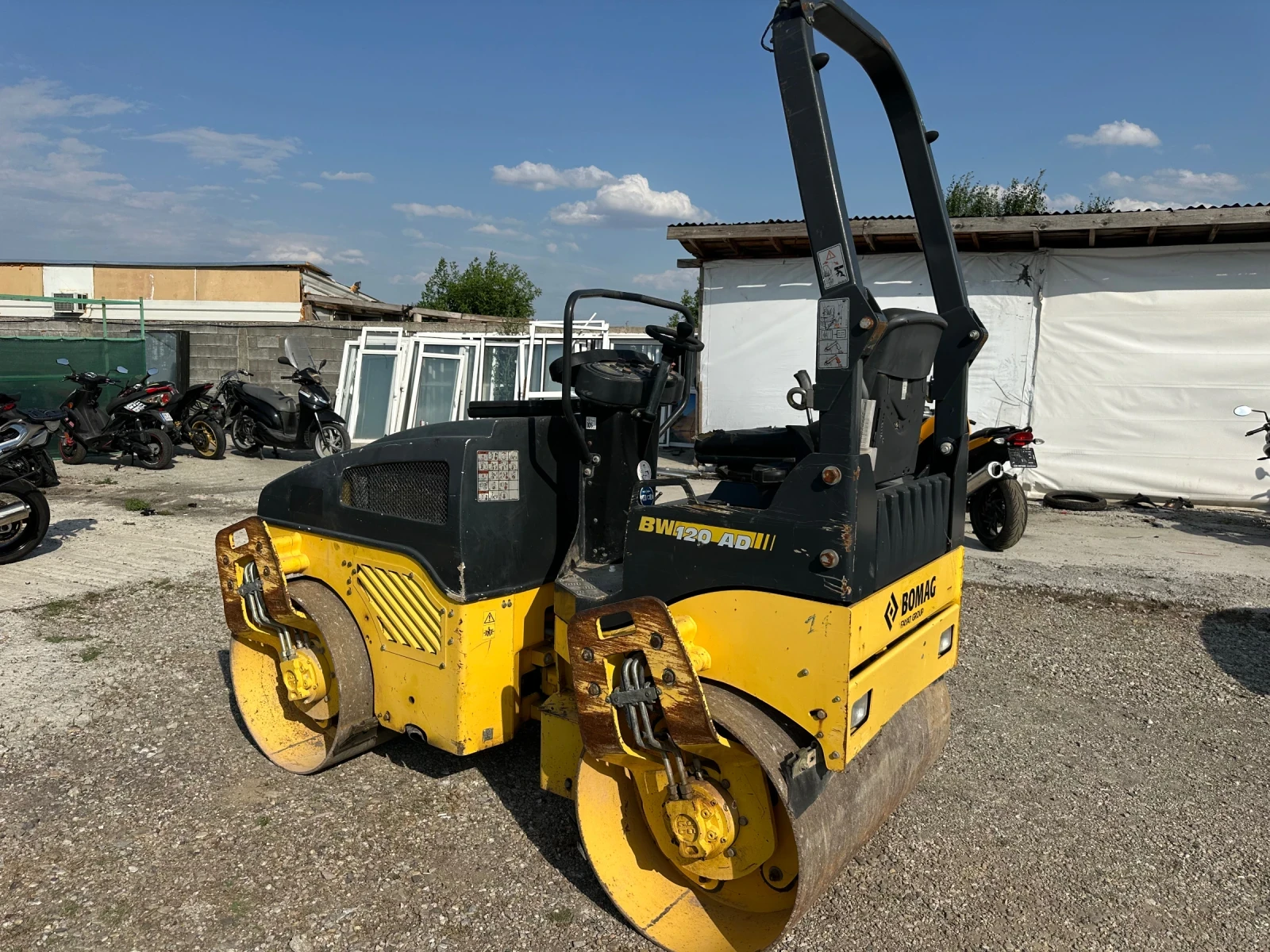Валяк BOMAG BW120AD-4 НАЛИЧЕН - изображение 2