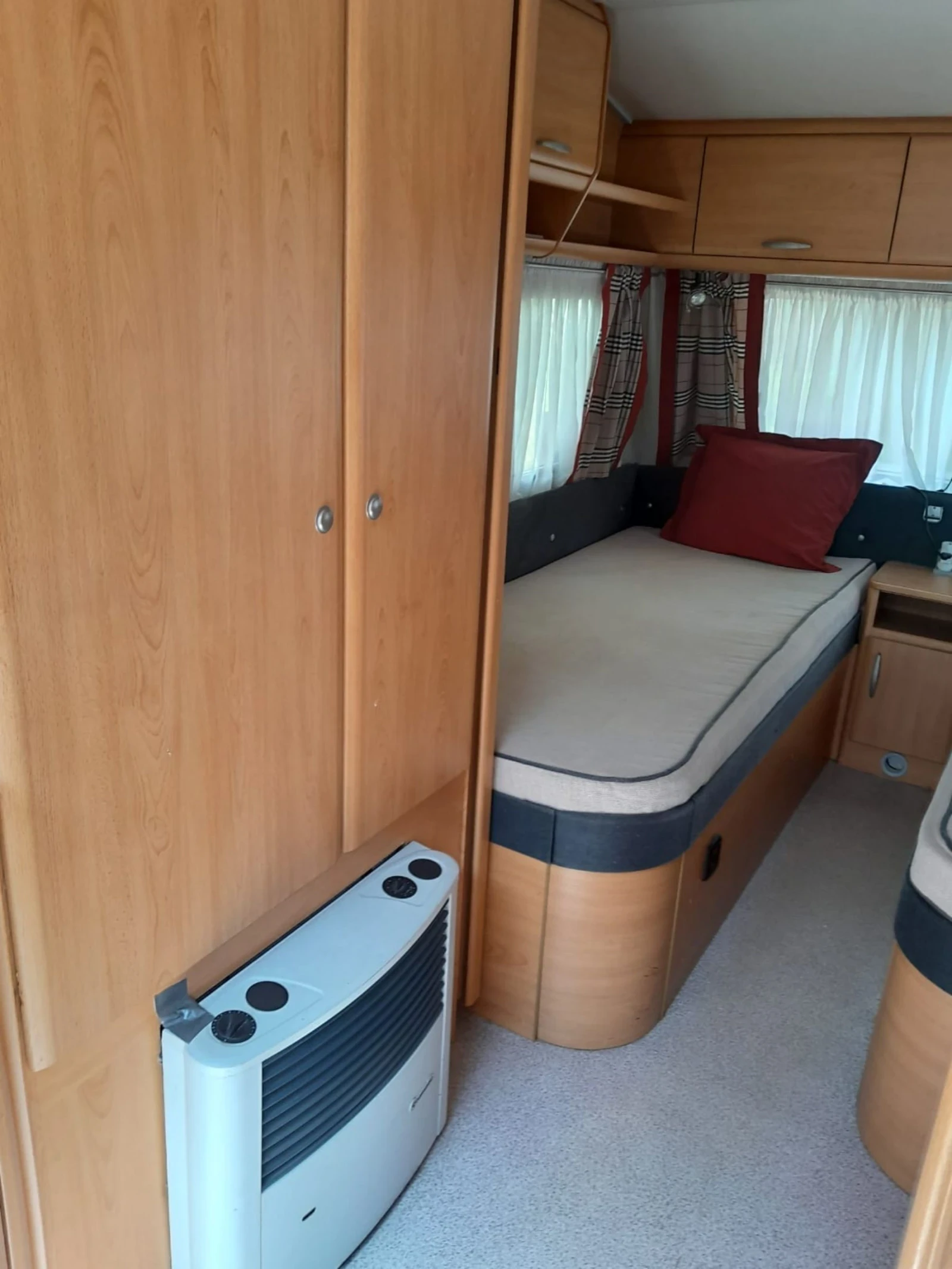 Каравана Knaus Sudwind 550 - изображение 3