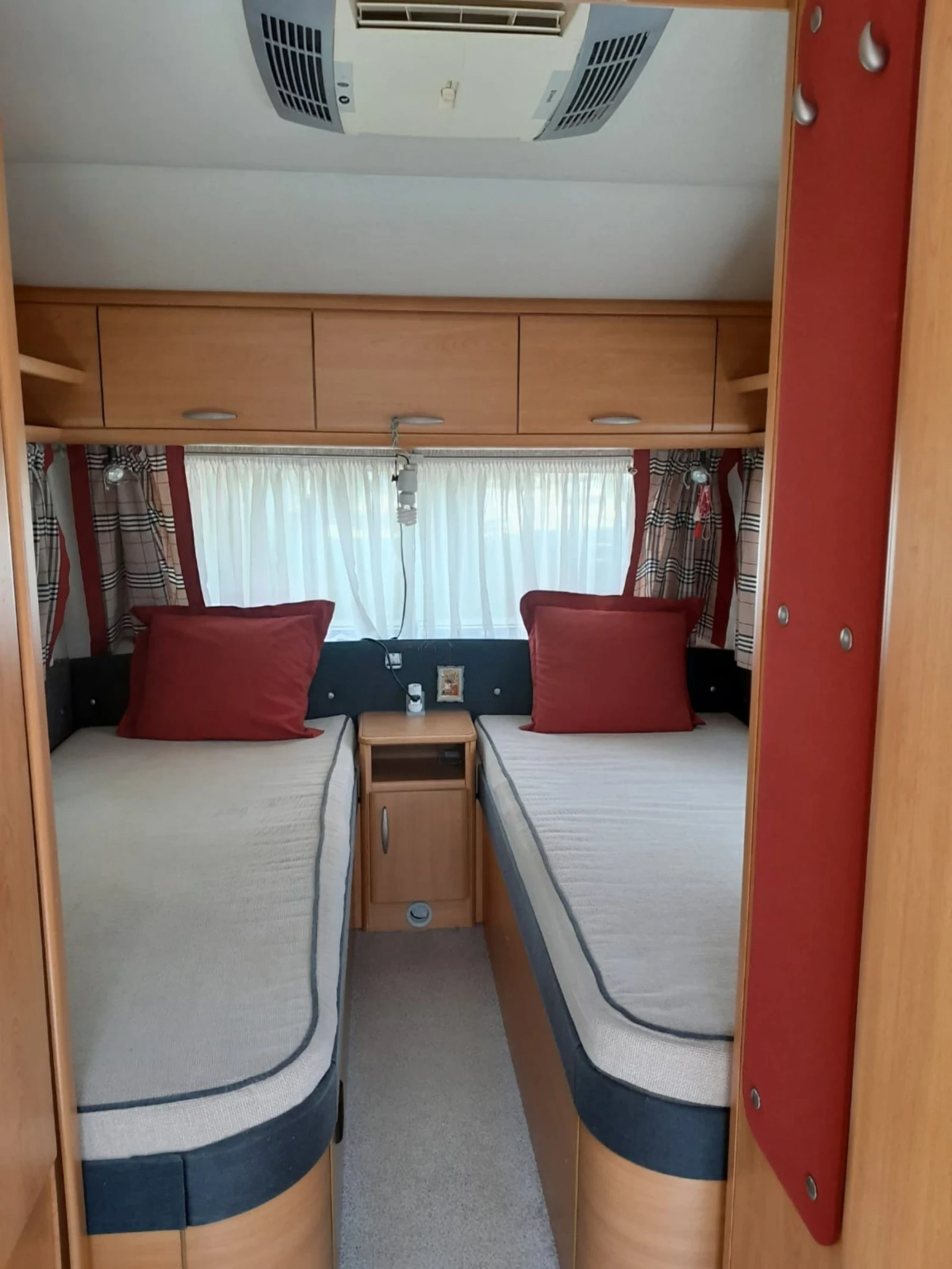 Каравана Knaus Sudwind 550 - изображение 6