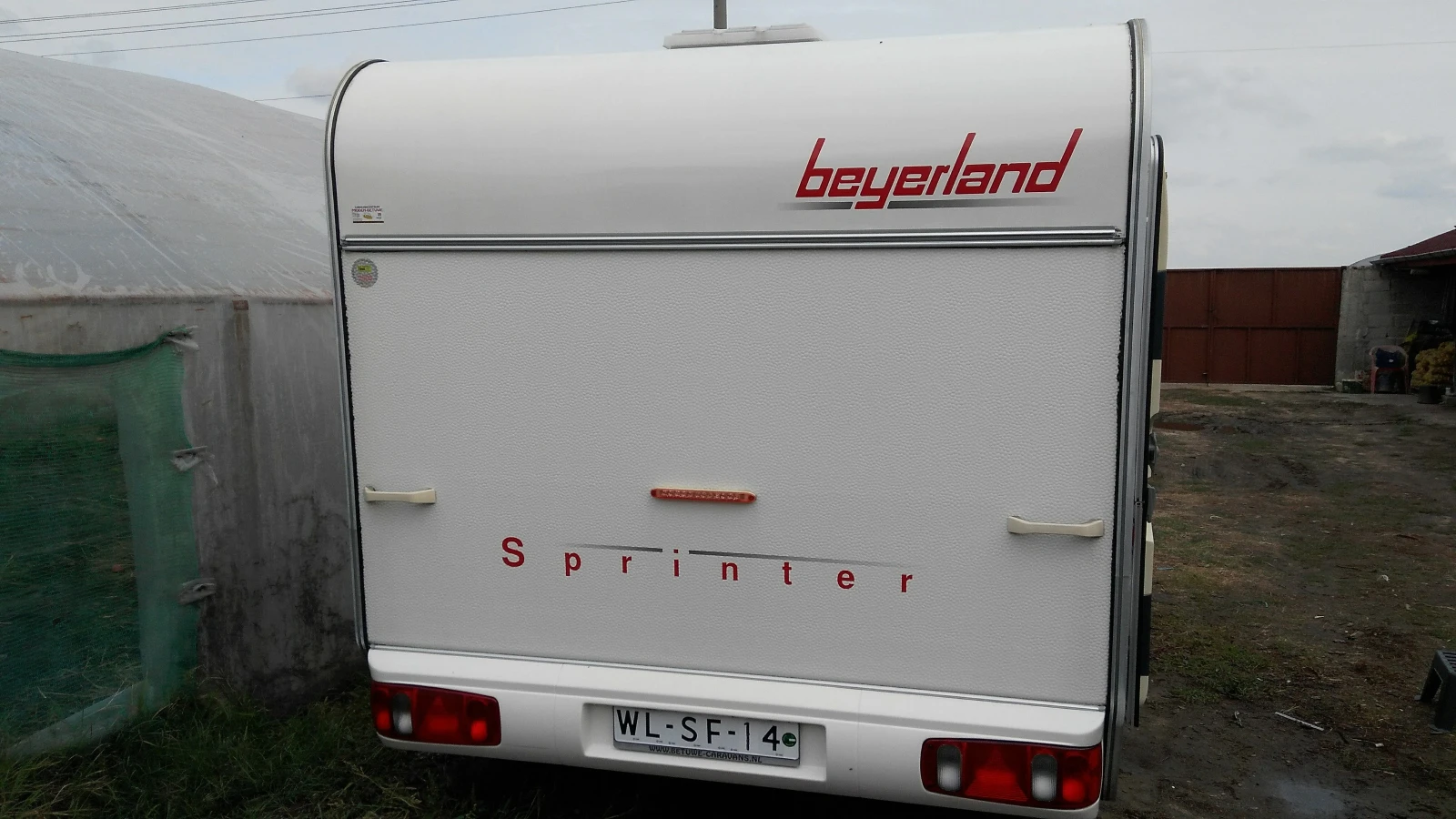 Каравана Beyerland 390LX, снимка 14 - Каравани и кемпери - 55513999