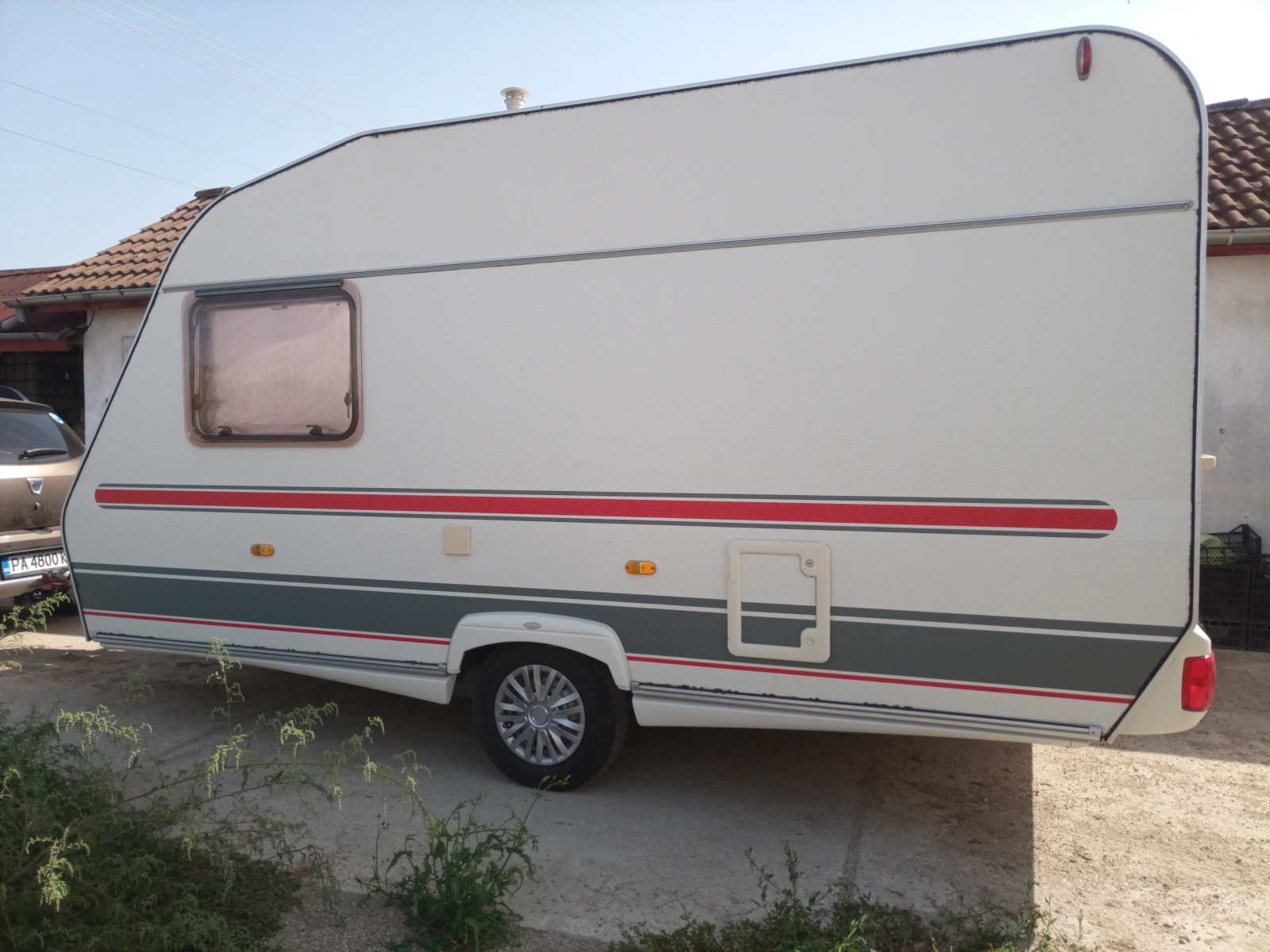 Каравана Beyerland 390LX, снимка 3 - Каравани и кемпери - 55513999