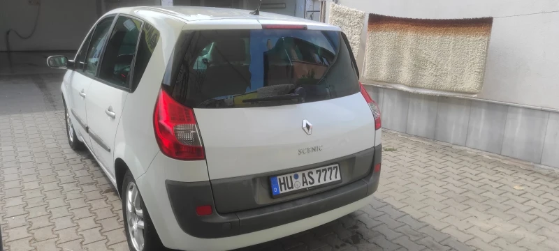 Renault Scenic, снимка 5 - Автомобили и джипове - 47171793