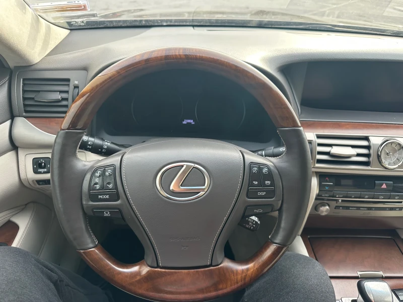 Lexus LS 600 LS 600h, снимка 17 - Автомобили и джипове - 48685617