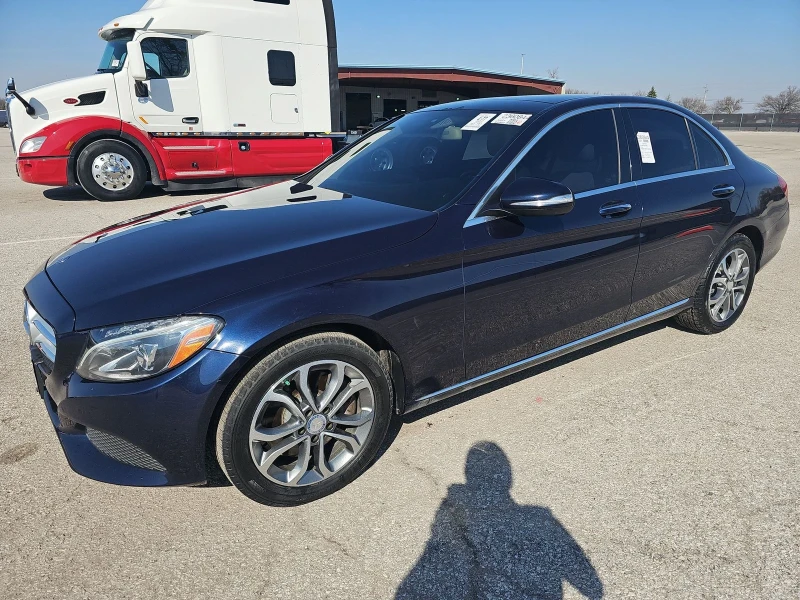 Mercedes-Benz C 300, снимка 1 - Автомобили и джипове - 49458312