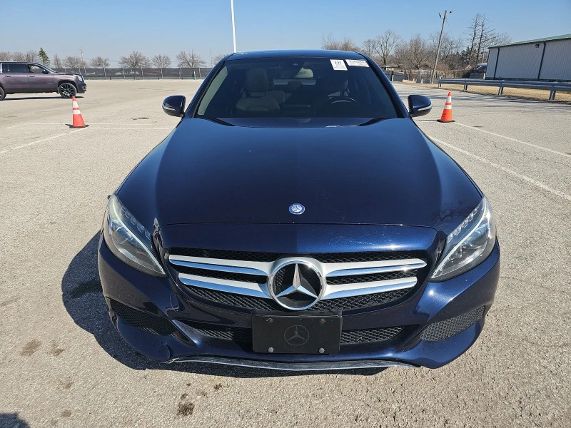 Mercedes-Benz C 300, снимка 5 - Автомобили и джипове - 49458312