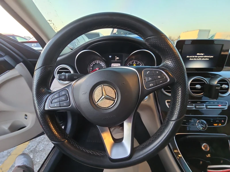 Mercedes-Benz C 300, снимка 9 - Автомобили и джипове - 49458312