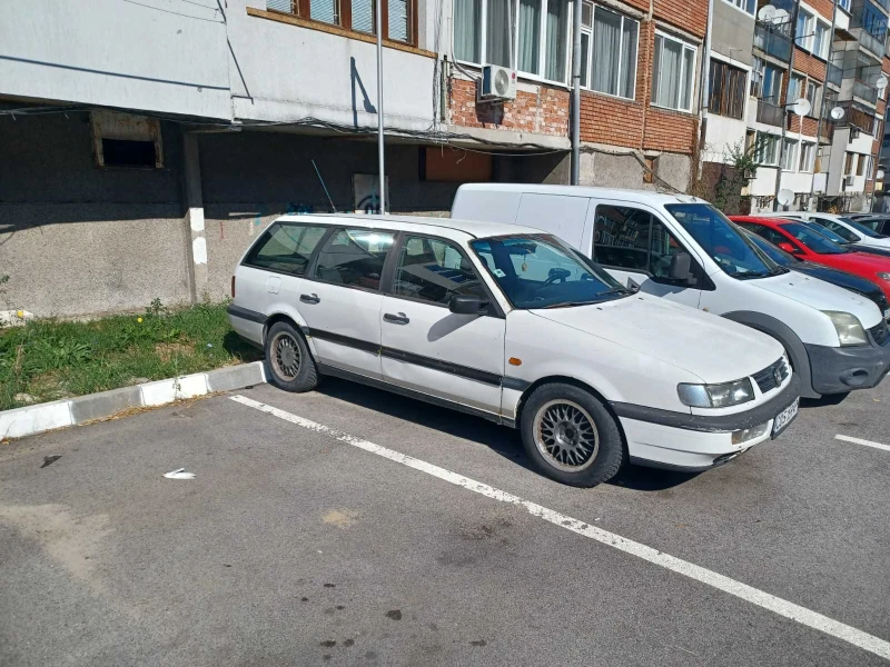 VW Passat, снимка 2 - Автомобили и джипове - 52317224
