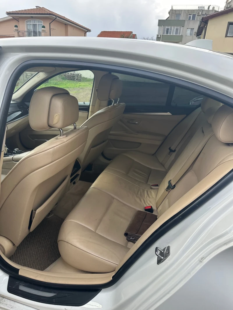 BMW 520 M Pack, снимка 8 - Автомобили и джипове - 52555613