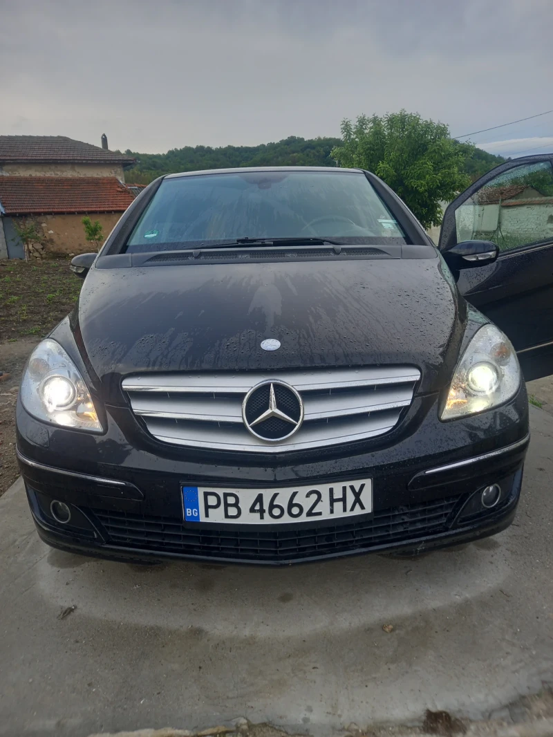 Mercedes-Benz B 200
