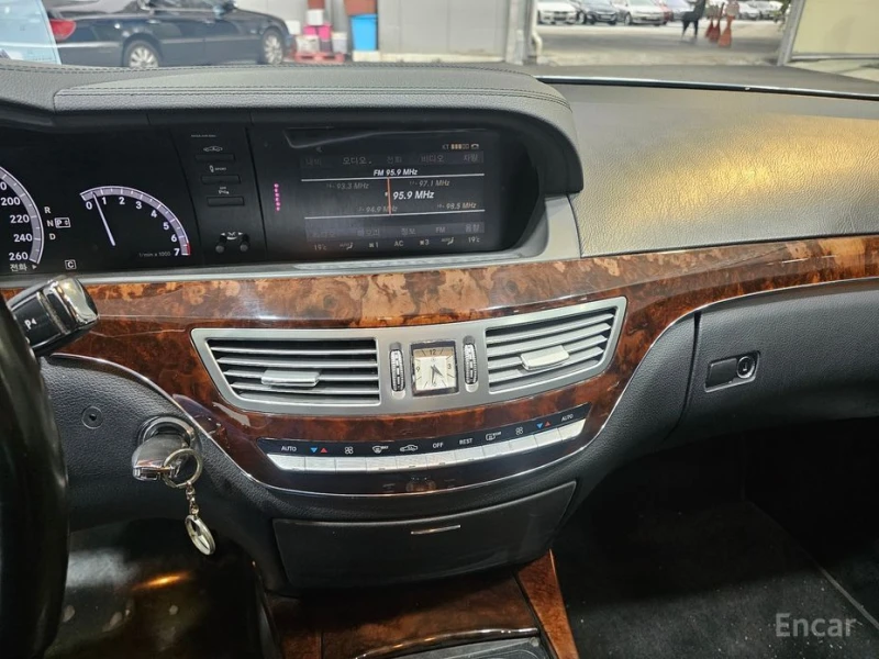 Mercedes-Benz S 500, снимка 5 - Автомобили и джипове - 52943444