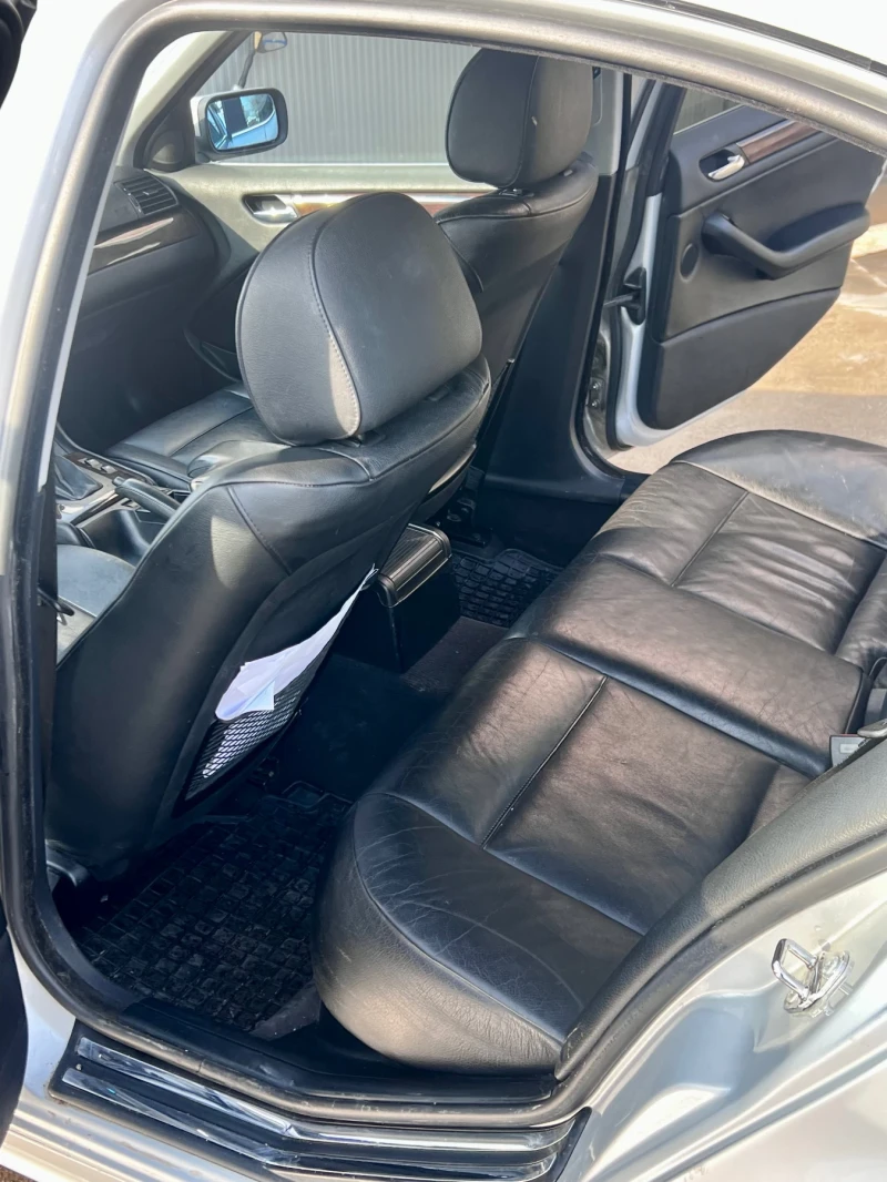 BMW 330 XI, снимка 15 - Автомобили и джипове - 53342512