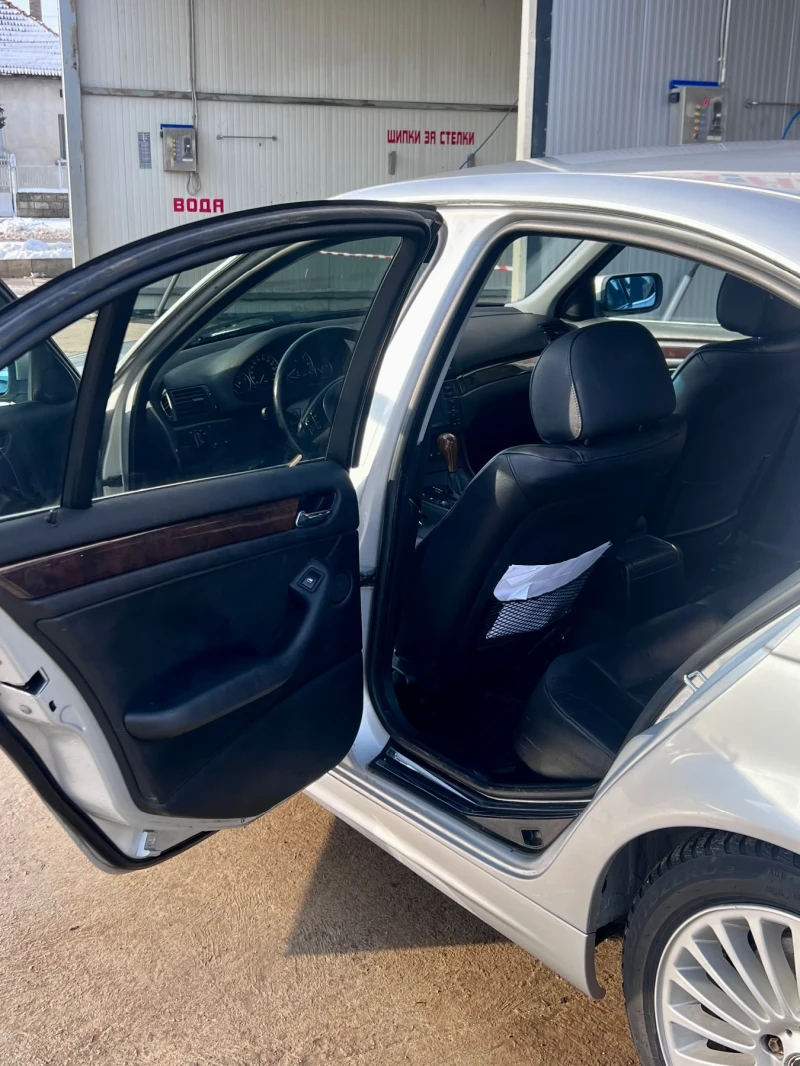 BMW 330 XI, снимка 14 - Автомобили и джипове - 53342512