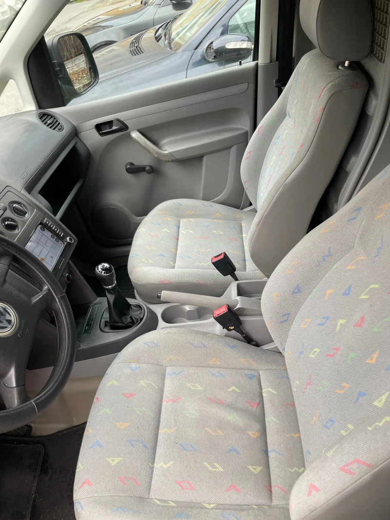 VW Caddy, снимка 9 - Автомобили и джипове - 53584132