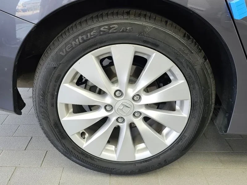 Honda Accord 2.4 9Th Generation, снимка 5 - Автомобили и джипове - 55725346