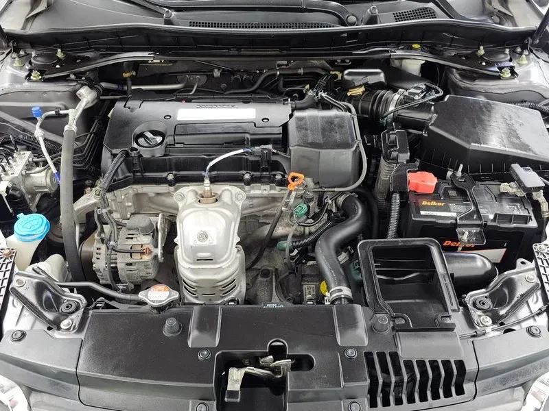 Honda Accord 2.4 9Th Generation, снимка 6 - Автомобили и джипове - 55725346