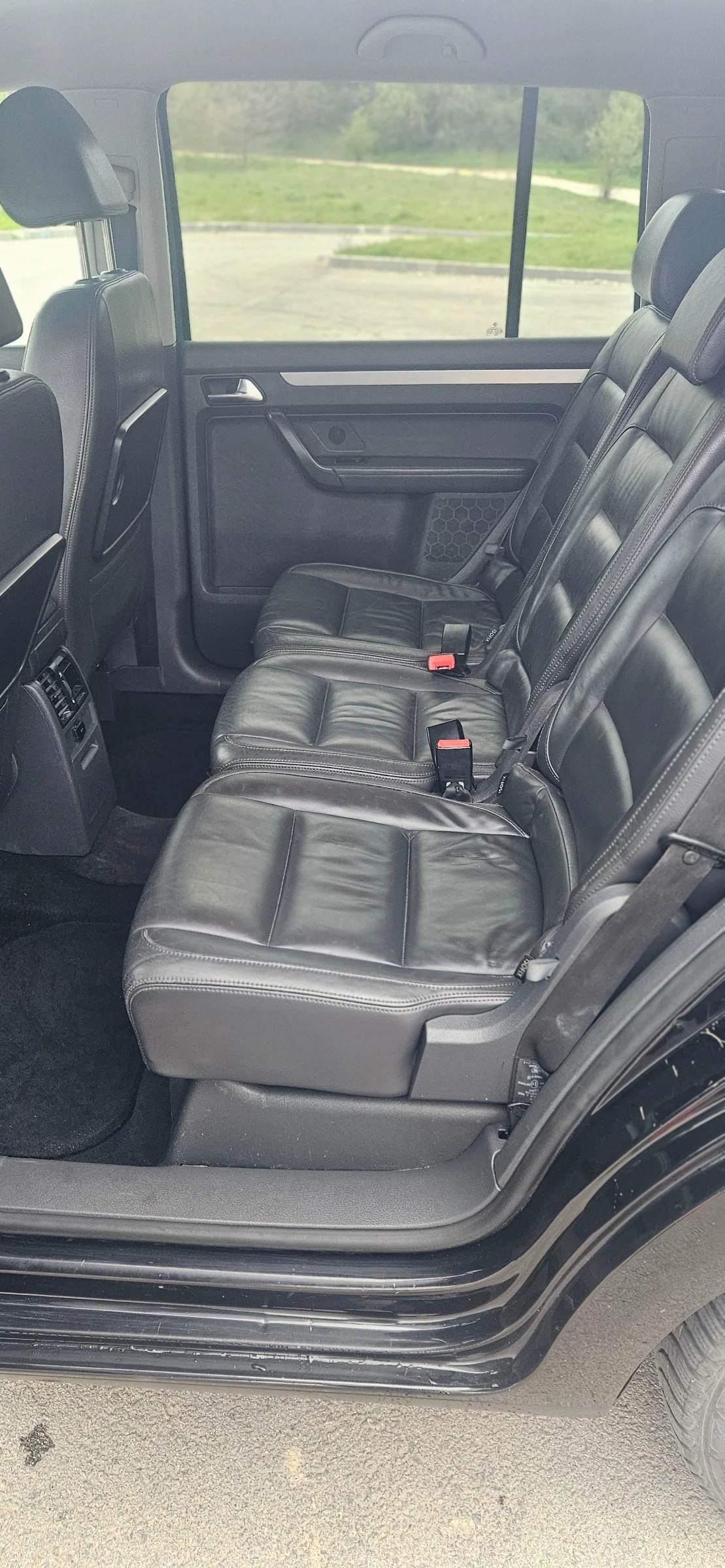 VW Touran 2.0 TDI R-Line - изображение 10