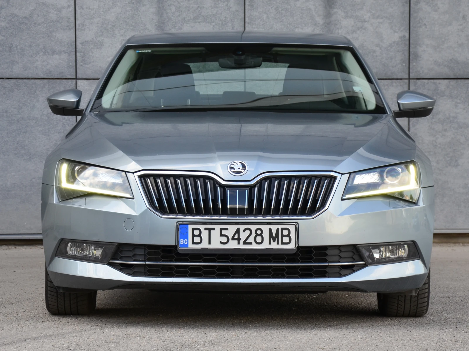 Skoda Superb 2.0 TDI - изображение 3