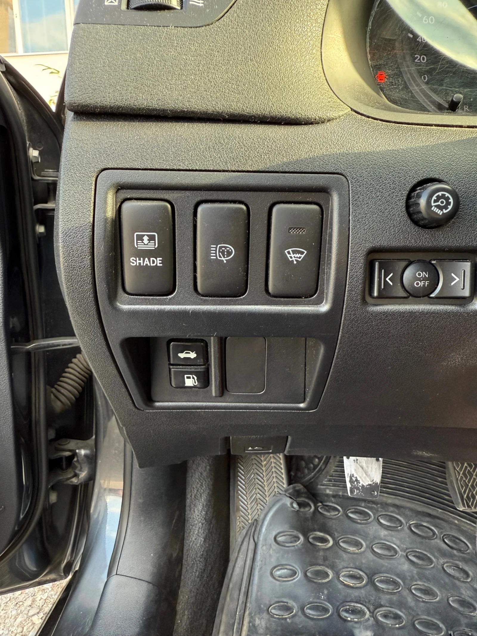 Lexus IS 220d  - изображение 9