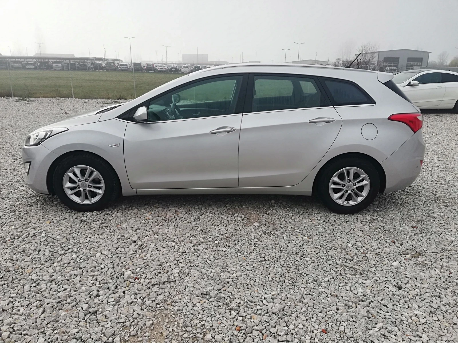 Hyundai I30 1.6crdi avtomat Промо цена - изображение 3