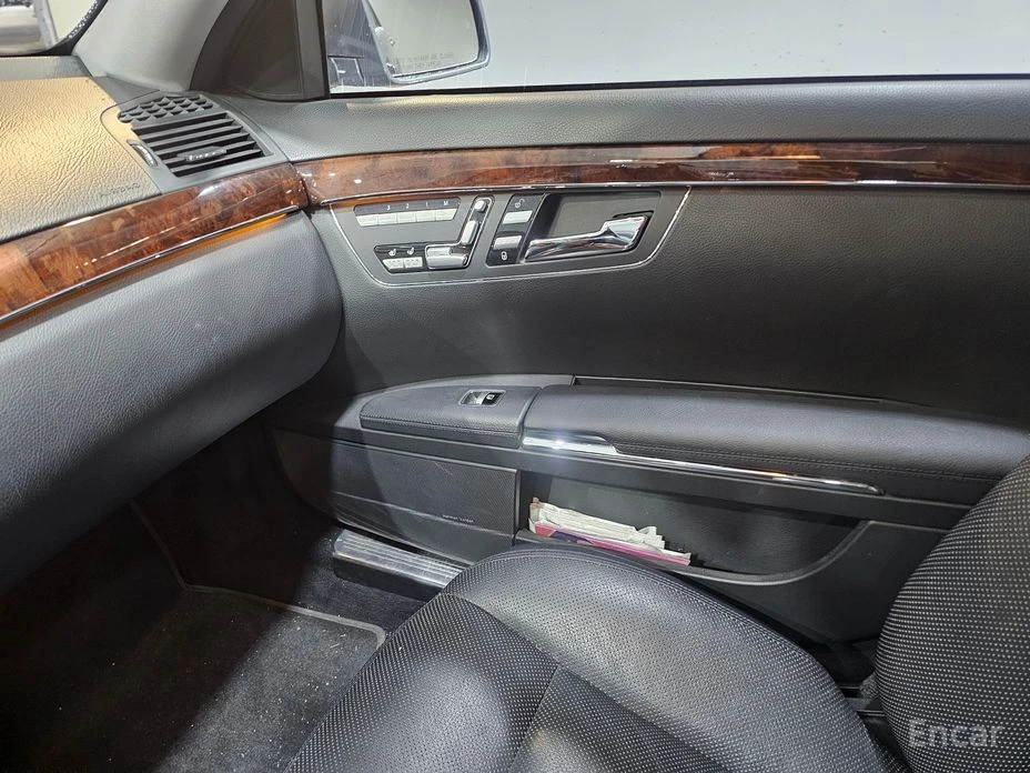 Mercedes-Benz S 500  - изображение 8