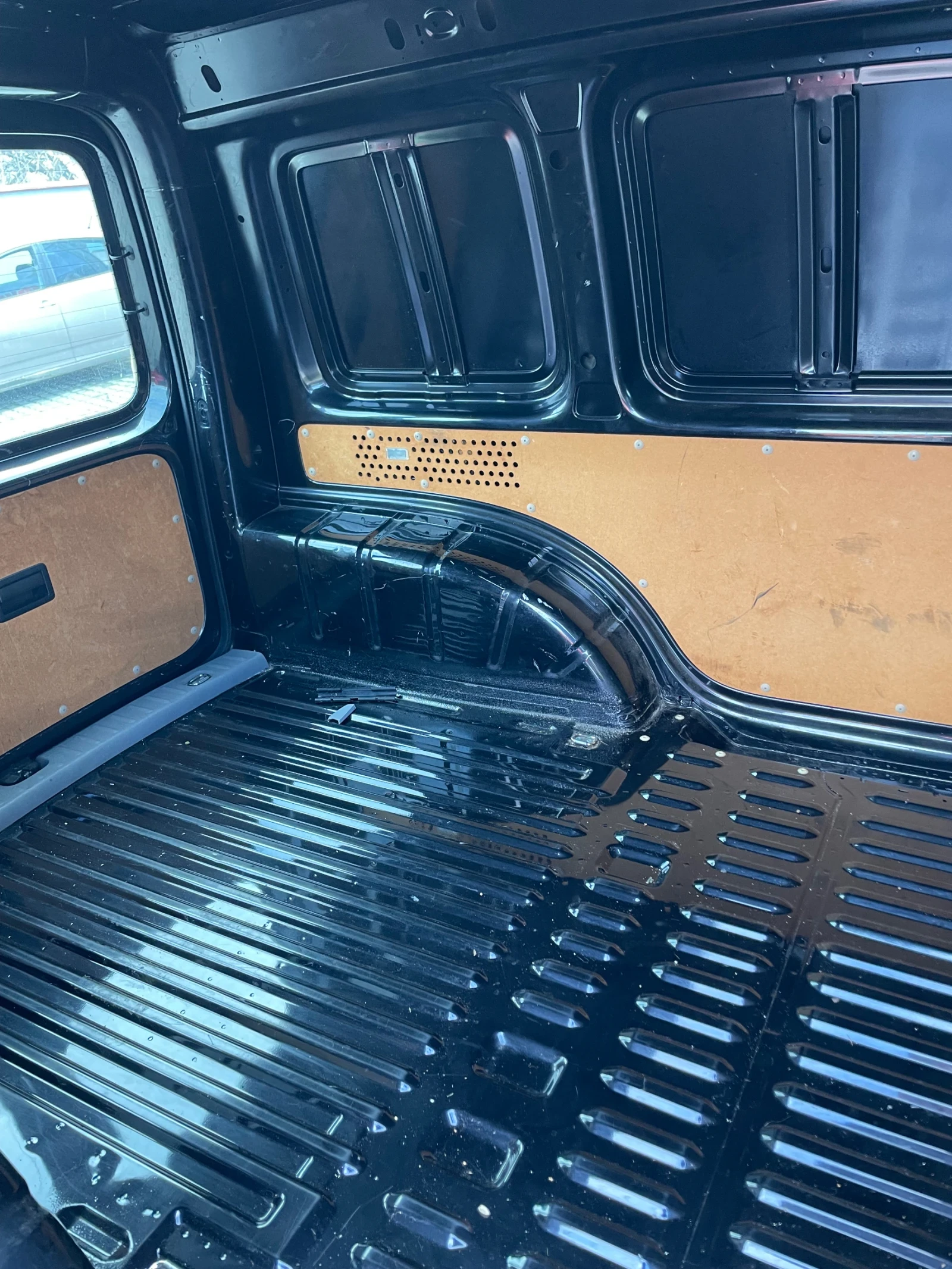 VW Caddy | Mobile.bg � ����������� 11