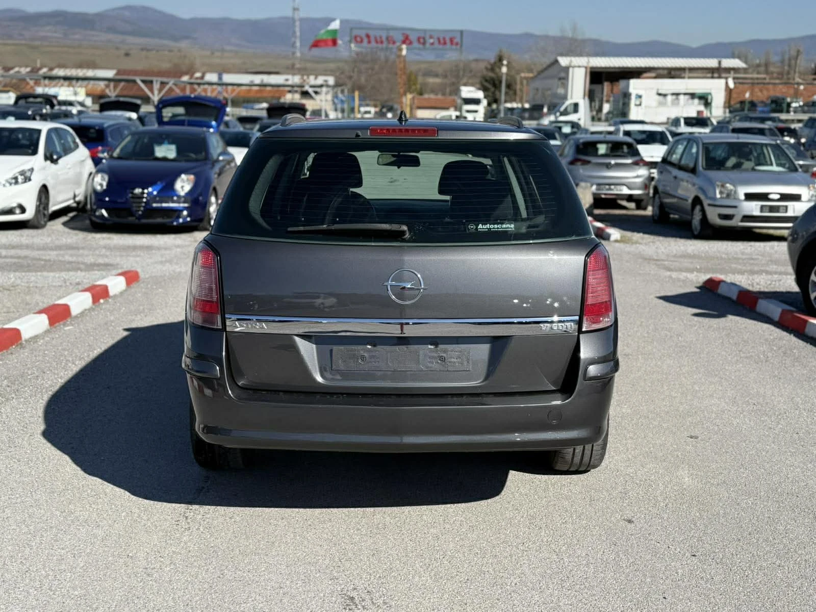 Opel Astra, снимка 4 - Автомобили и джипове - 53715649
