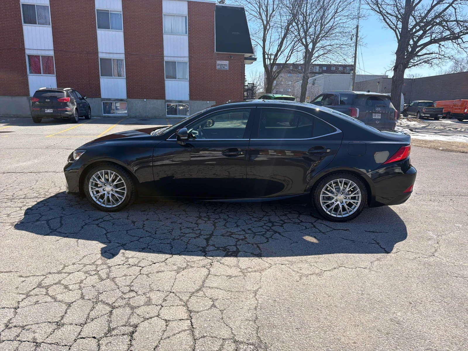 Lexus IS 300 Обдухване/34386КМ/Без Инцидент/Обслужван/, снимка 3 - Автомобили и джипове - 54004879