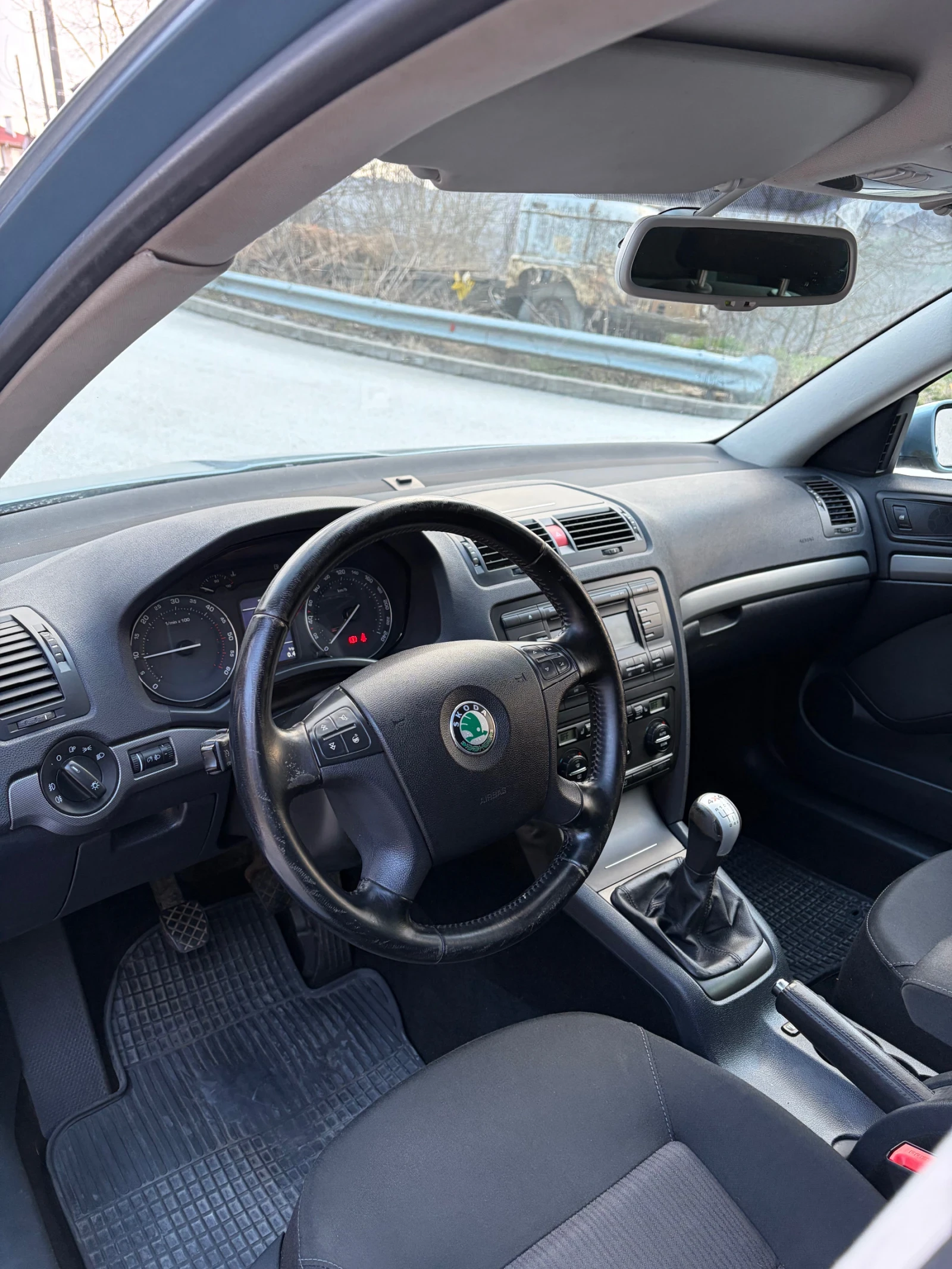 Skoda Octavia 1.9tdi 4x4, снимка 6 - Автомобили и джипове - 54635624
