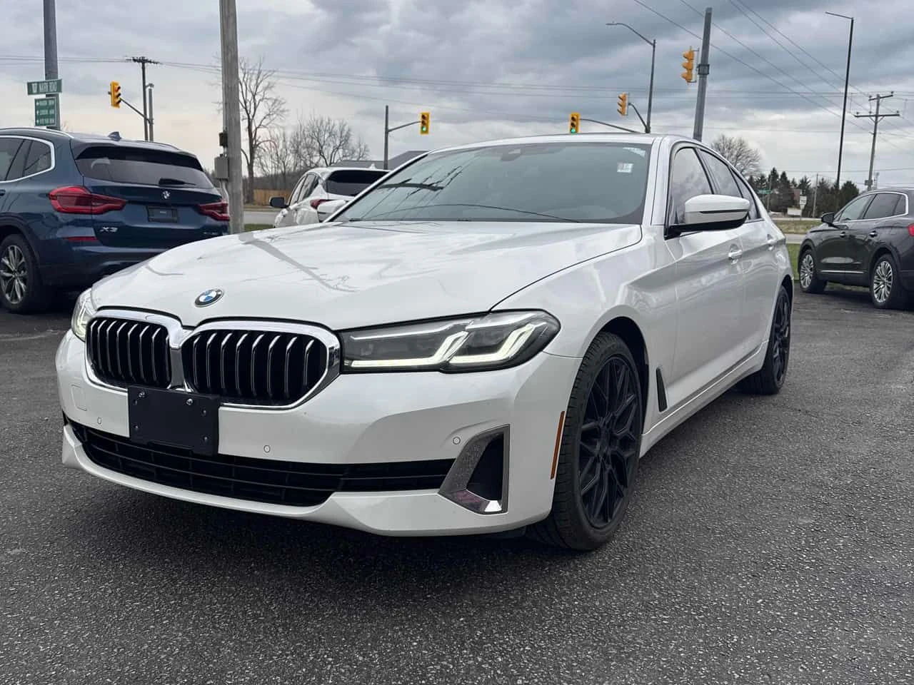 BMW 530 XDRIVE * ПОДГРЕВИ* ОБДУХВАНЕ* ПАНОРАМА* HEAD UP* 