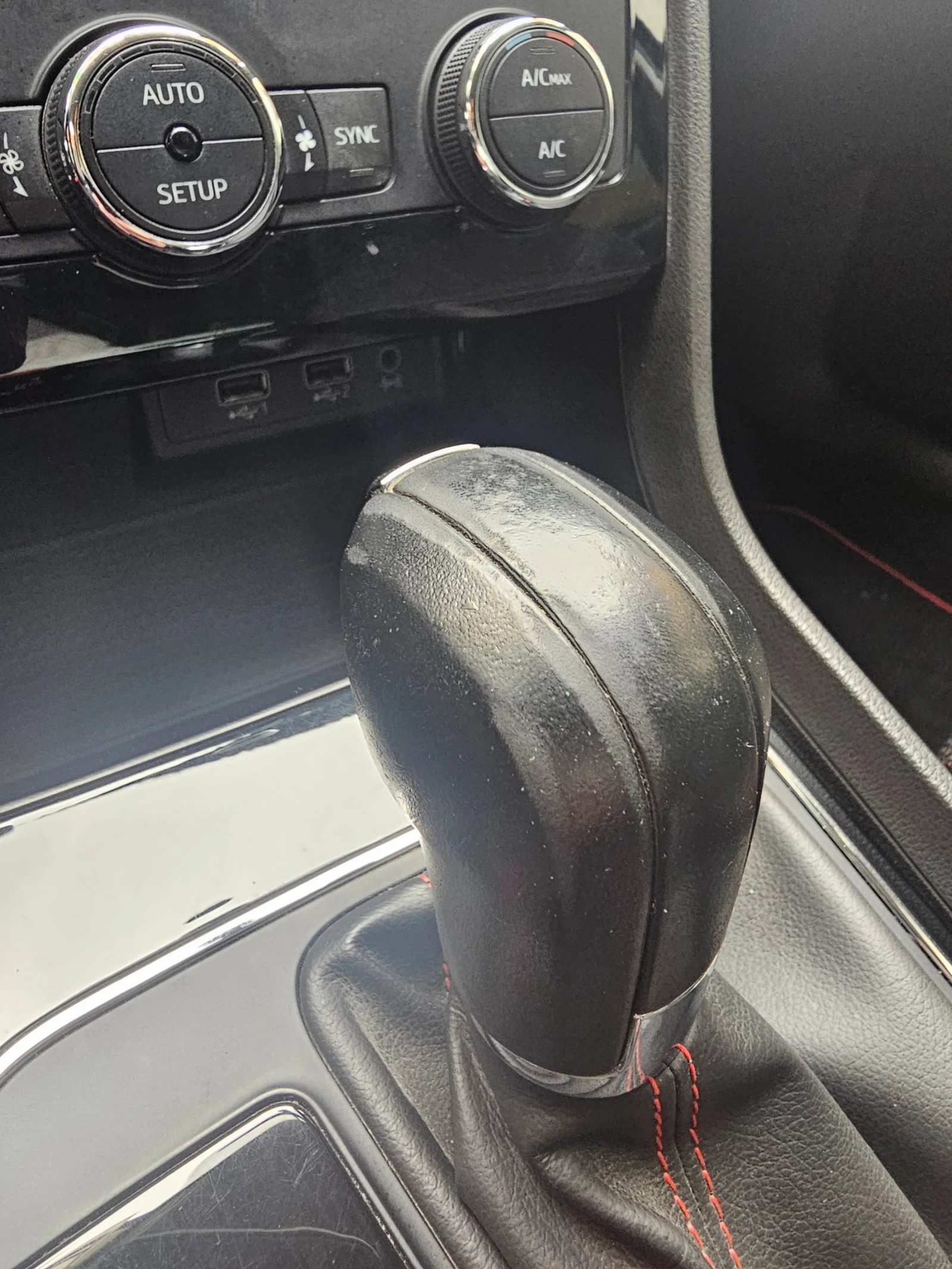 Seat Leon FR 2.0 TSI, снимка 8 - Автомобили и джипове - 54783981
