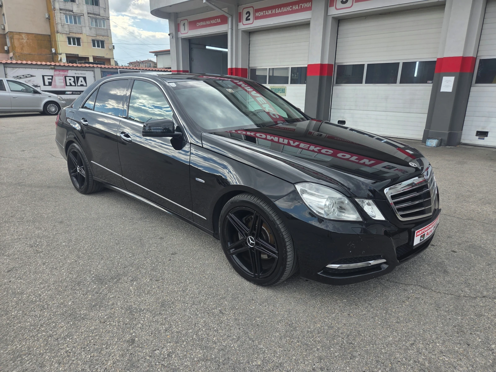 Mercedes-Benz E 350 CDI-Avantgarde(265Hp)Distronic/HARMAN-KARDON/Камер, снимка 7 - Автомобили и джипове - 55266446