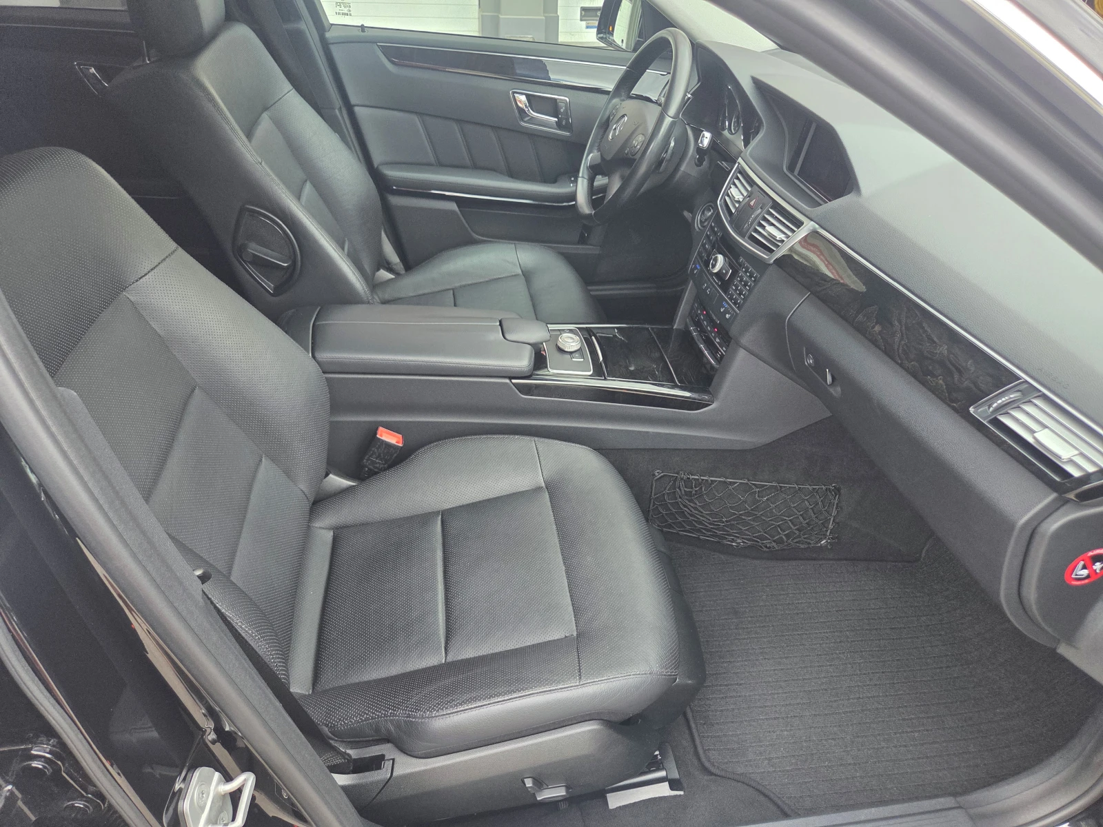 Mercedes-Benz E 350 CDI-Avantgarde(265Hp)Distronic/HARMAN-KARDON/Камер, снимка 15 - Автомобили и джипове - 55266446