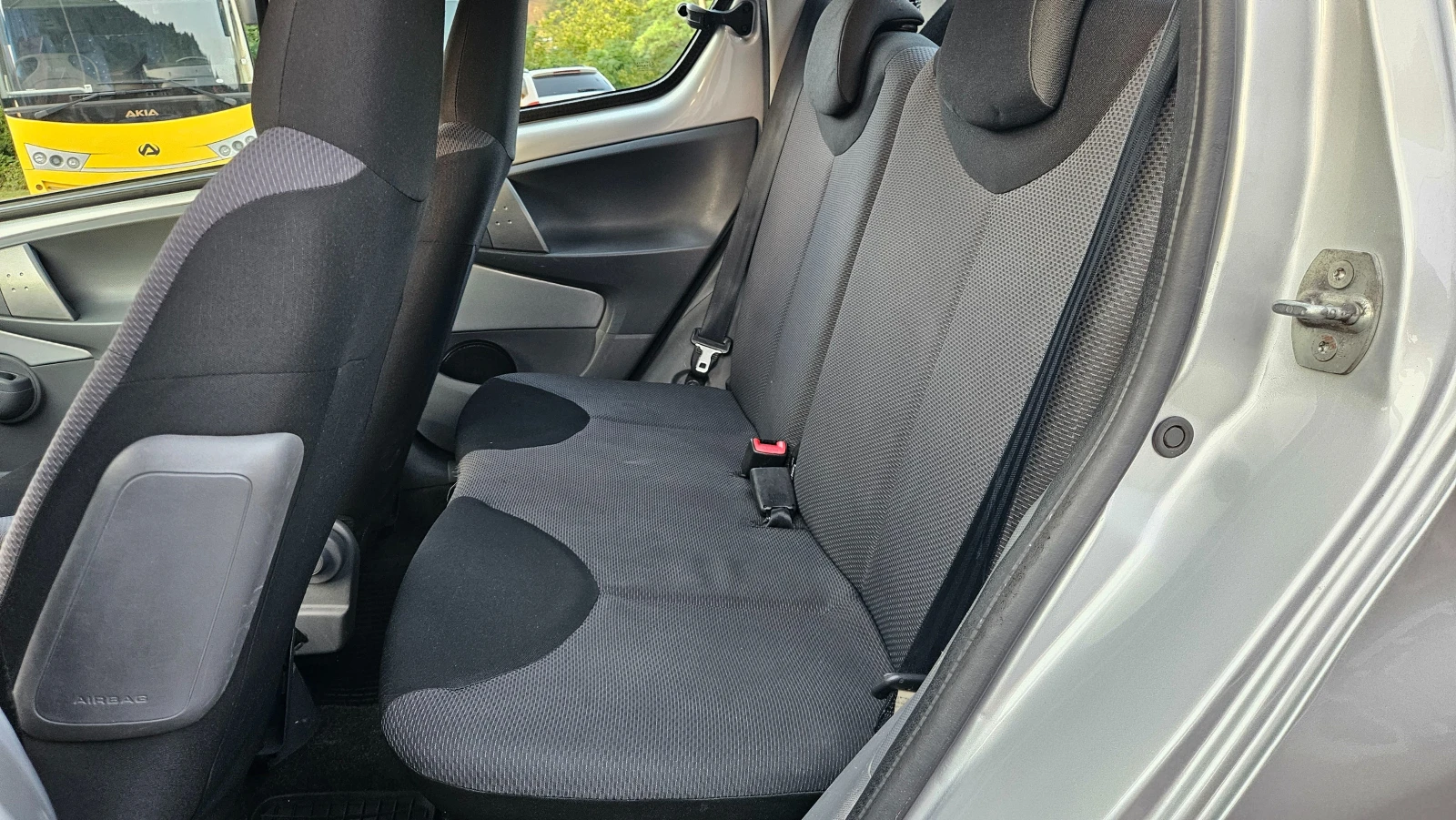 Toyota Aygo 1.0 AVTOMATIK/KLIMATIK, снимка 14 - Автомобили и джипове - 55593050