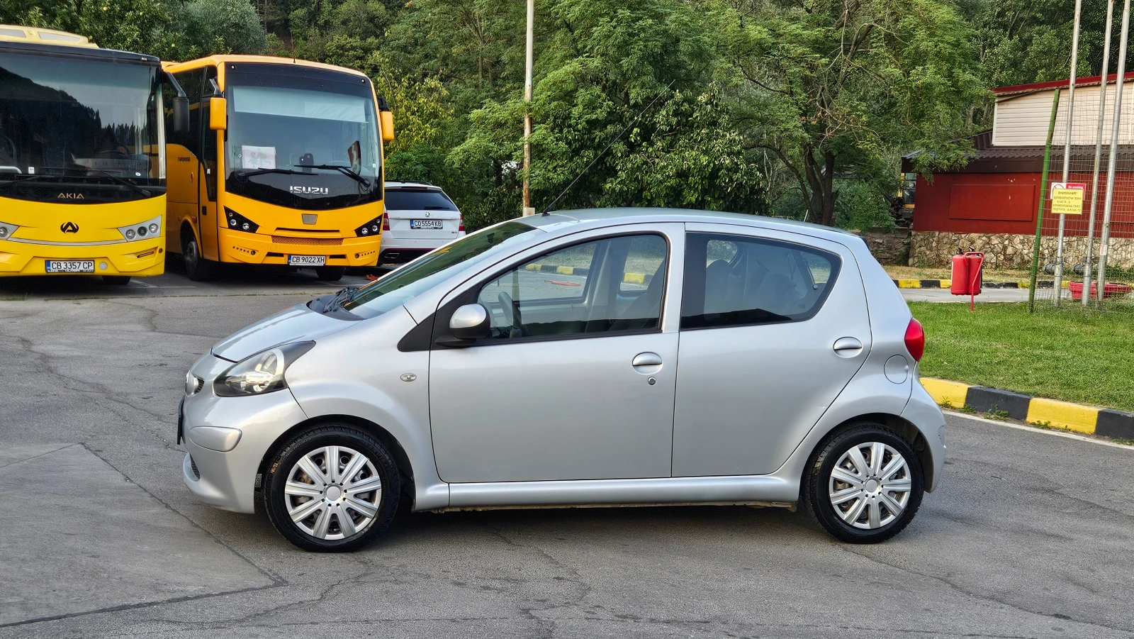 Toyota Aygo 1.0 AVTOMATIK/KLIMATIK, снимка 3 - Автомобили и джипове - 55593050