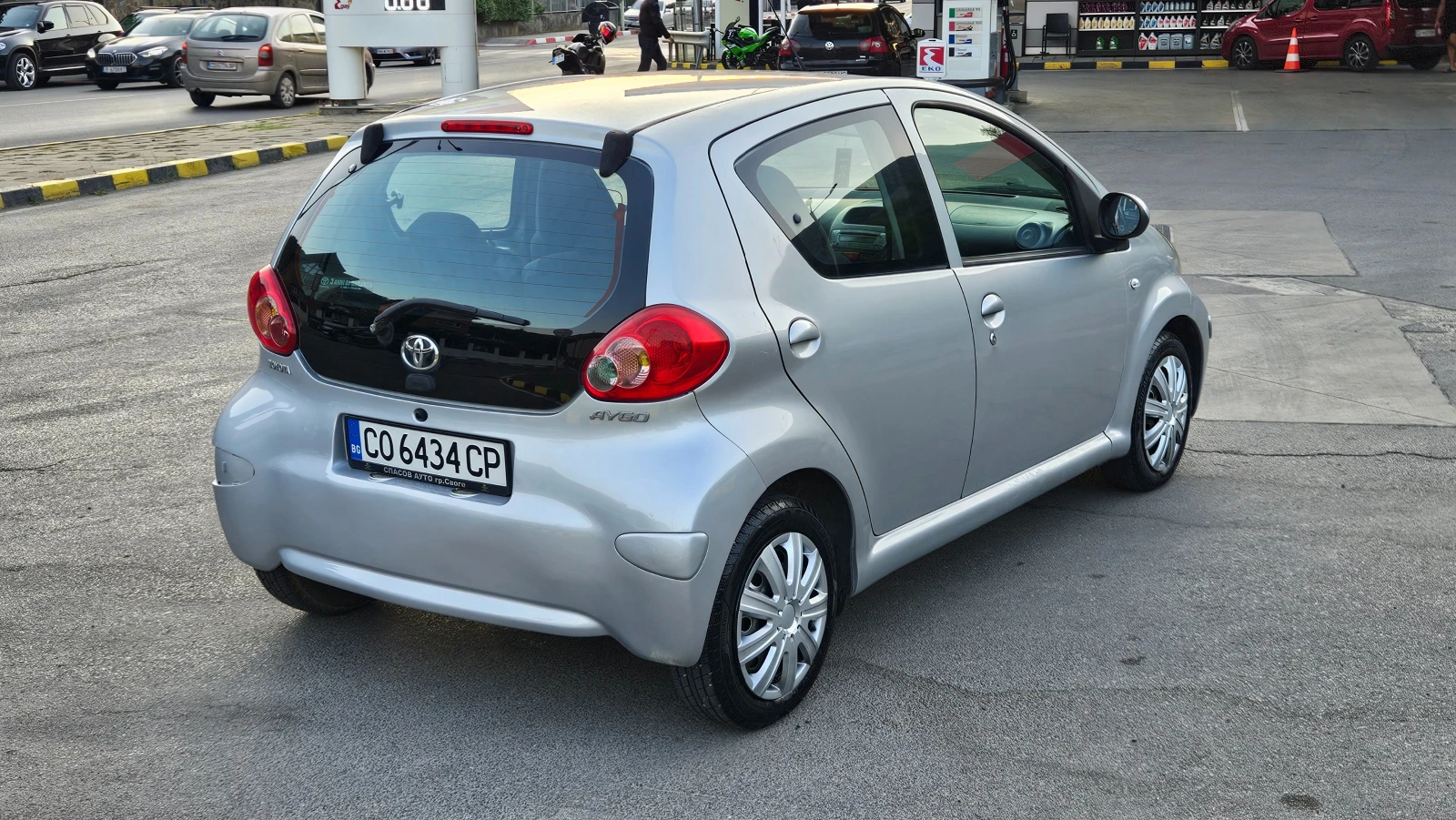 Toyota Aygo 1.0 AVTOMATIK/KLIMATIK, снимка 5 - Автомобили и джипове - 55593050