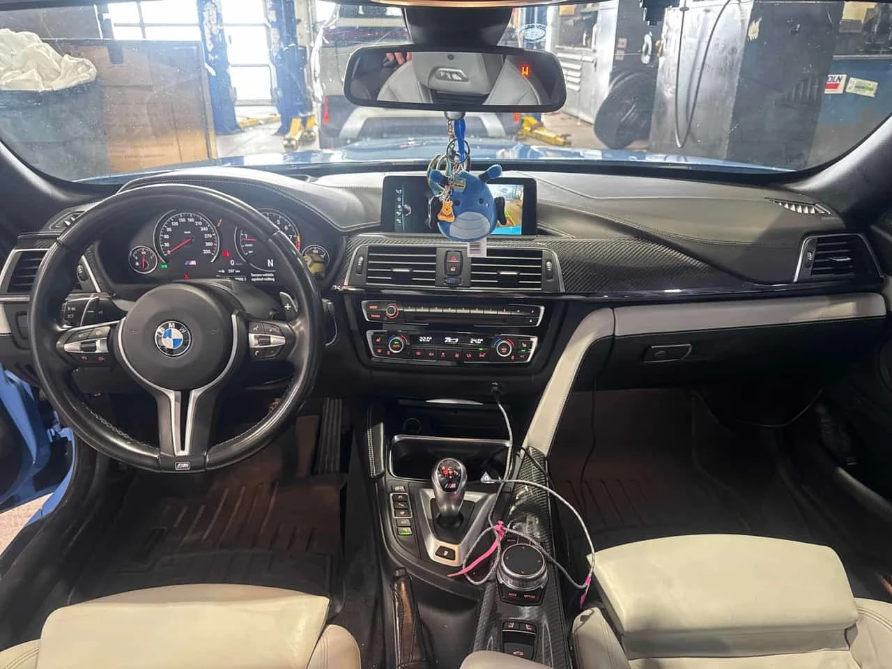 BMW M4 * 2dr Conv * АВТОКРЕДИТ БЕЗ ПЪРВОНАЧАЛНА ВНОСКА* , снимка 9 - Автомобили и джипове - 55795095