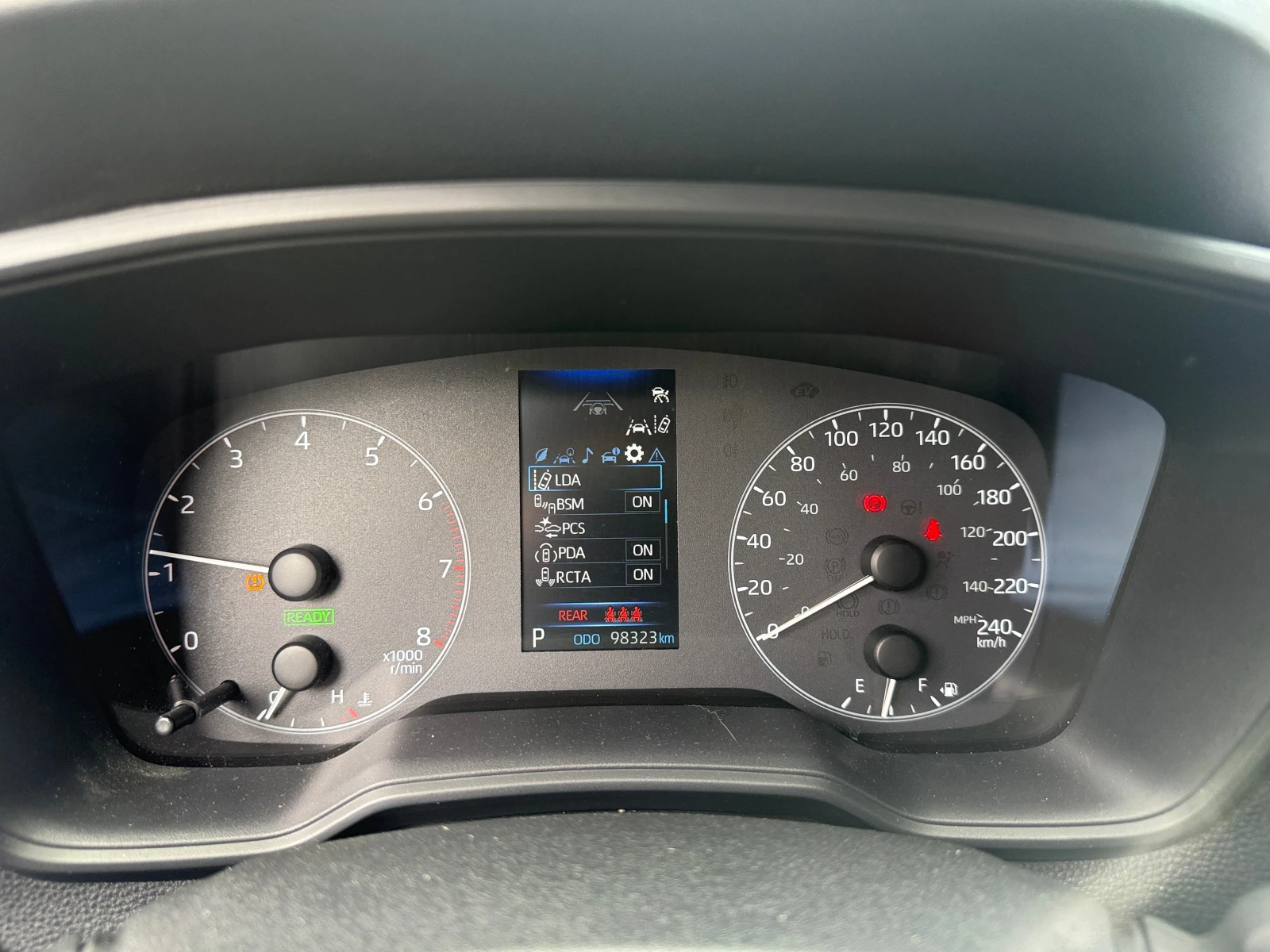 Toyota Corolla Cross * Hybrid SE AWD* АВТОКРЕДИТ БЕЗ ПЪРВОНАЧАЛНА* , снимка 8 - Автомобили и джипове - 55823031