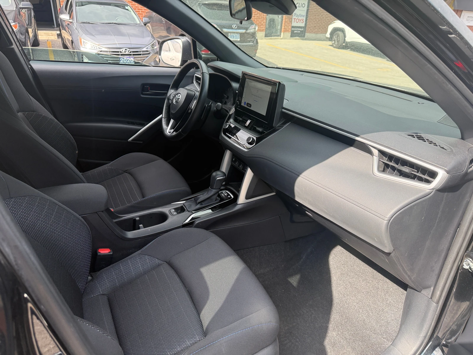 Toyota Corolla Cross * Hybrid SE AWD* АВТОКРЕДИТ БЕЗ ПЪРВОНАЧАЛНА* , снимка 13 - Автомобили и джипове - 55823031